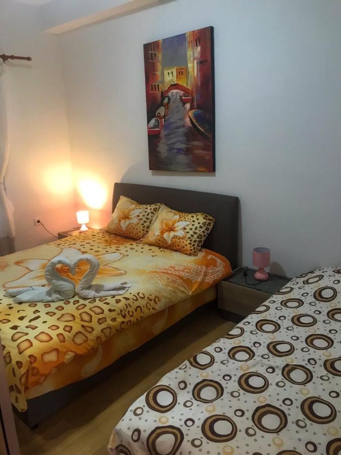 Jovana -- Porodicni Apartmani Igalo Herceg Novi Ngoại thất bức ảnh
