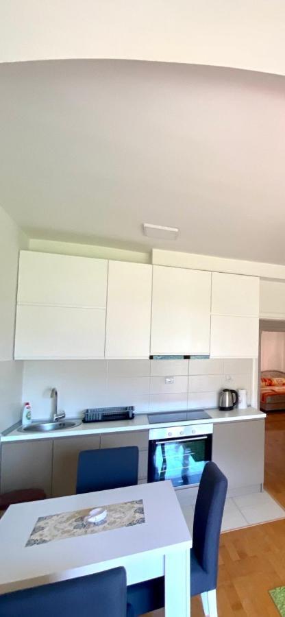 Jovana -- Porodicni Apartmani Igalo Herceg Novi Ngoại thất bức ảnh
