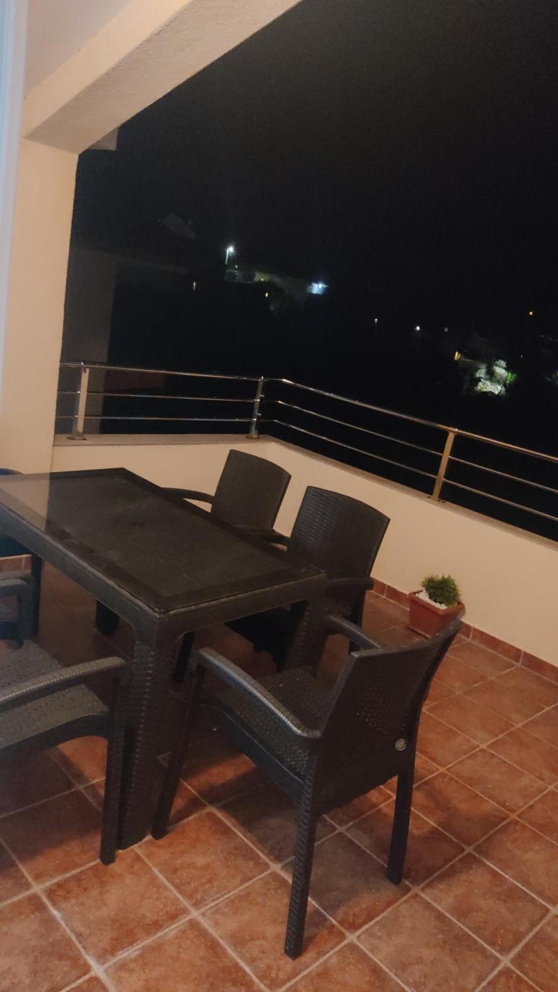Jovana -- Porodicni Apartmani Igalo Herceg Novi Phòng bức ảnh