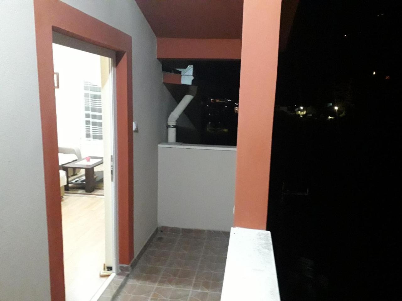 Jovana -- Porodicni Apartmani Igalo Herceg Novi Ngoại thất bức ảnh